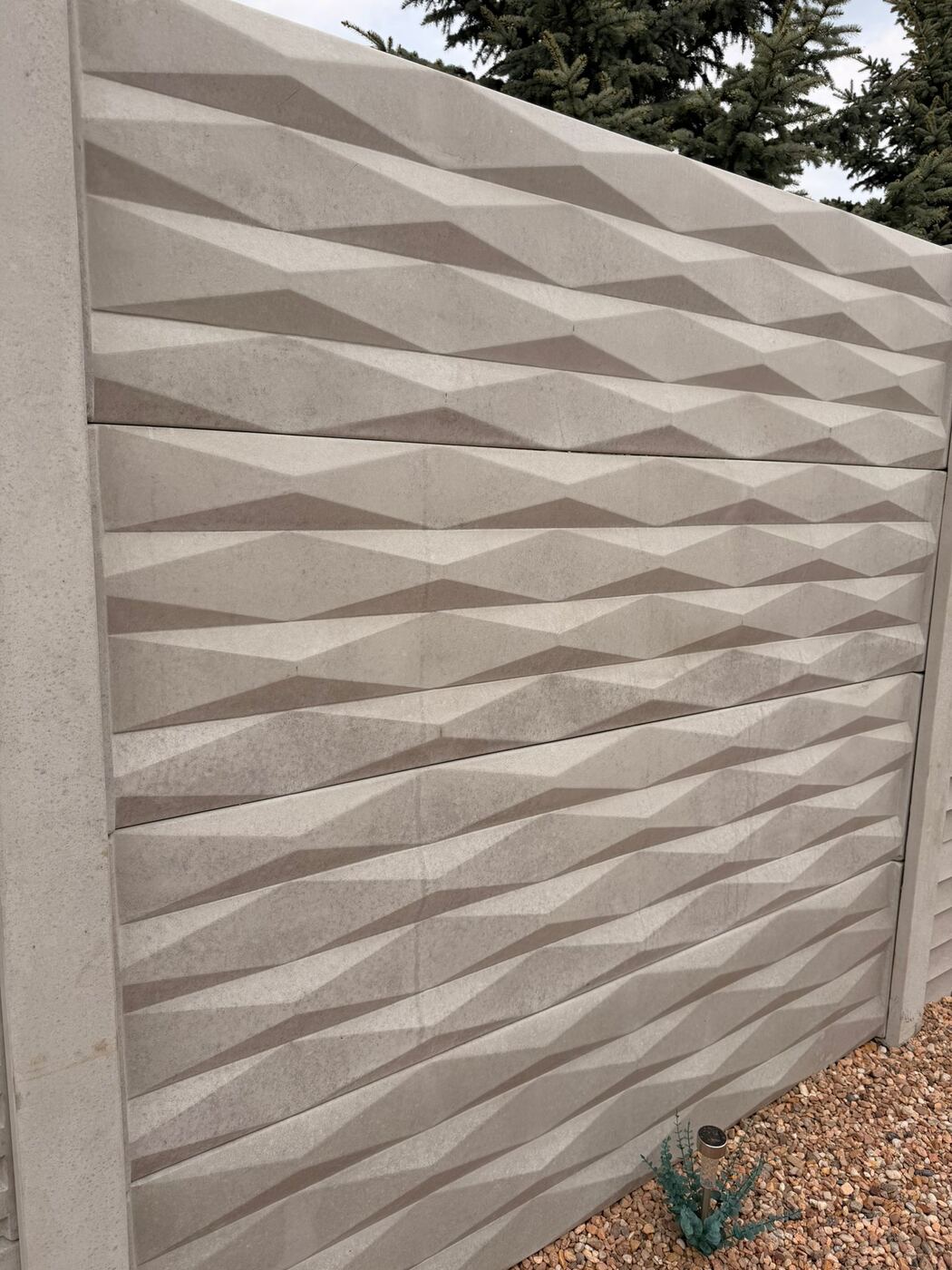 Neue Linie Modell 08 – Nahaufnahme der Relief-Struktur