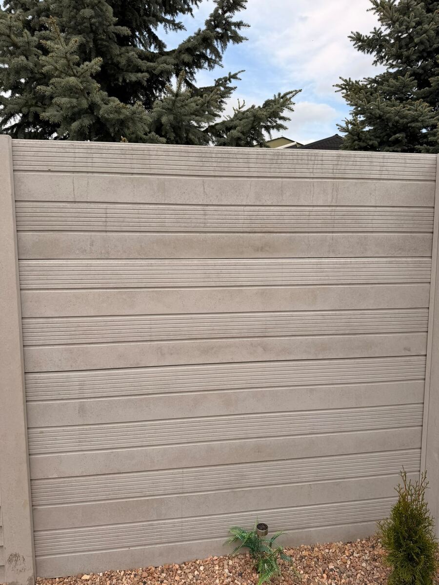 Modell 10 – Relief-Detail montiert