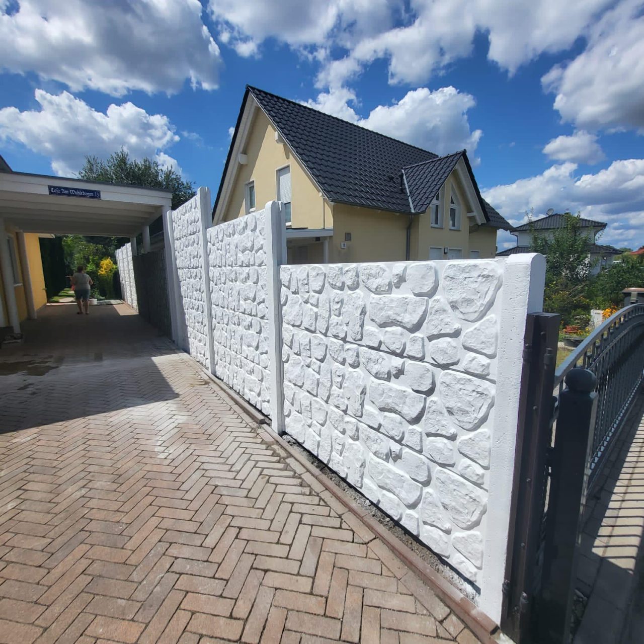 360100350_241754995374648_7294030347855495522_n