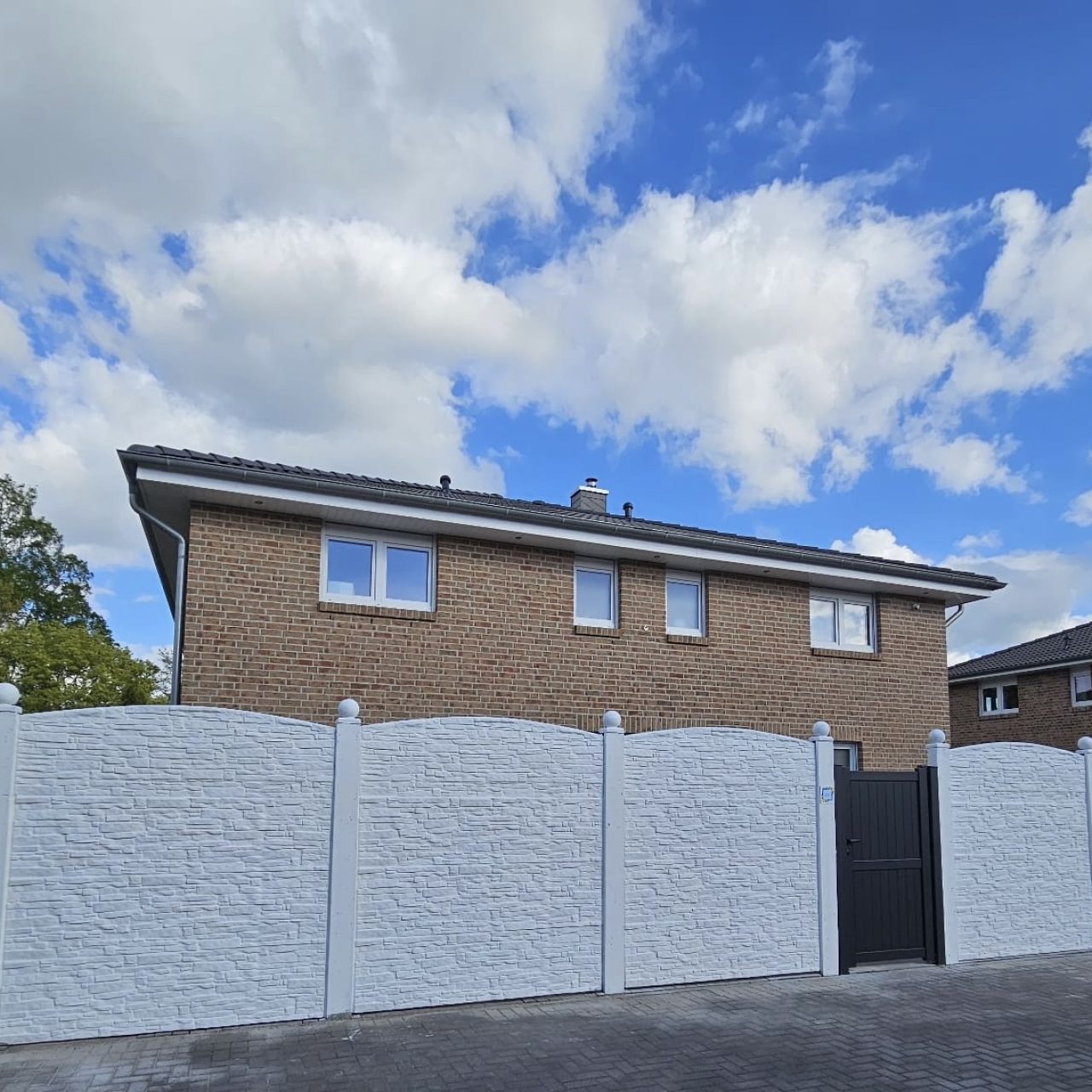 4cb606ed-b176-4b9c-b23d-62c6b9f6be03